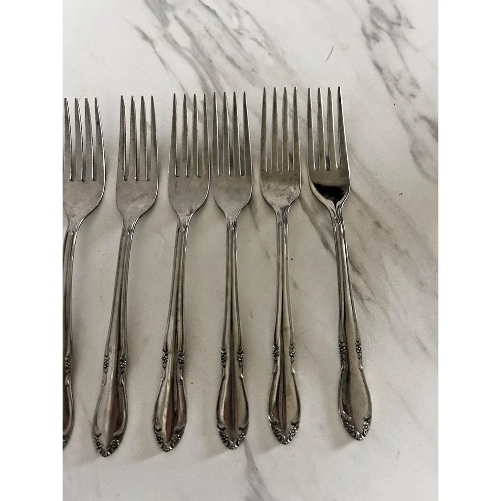 Vintage Oneida Stainless Steel Chateau Flatware Dinner Forks Floral Set of 8 BxA